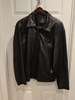 Men's Black Leather Bomber Jacket
